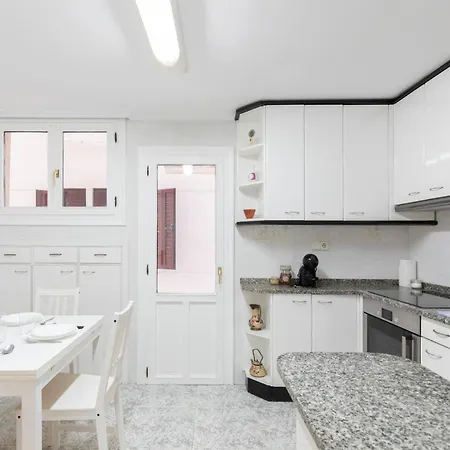 Inazio Deuna - Baskeyrentals Apartamento Ondárroa