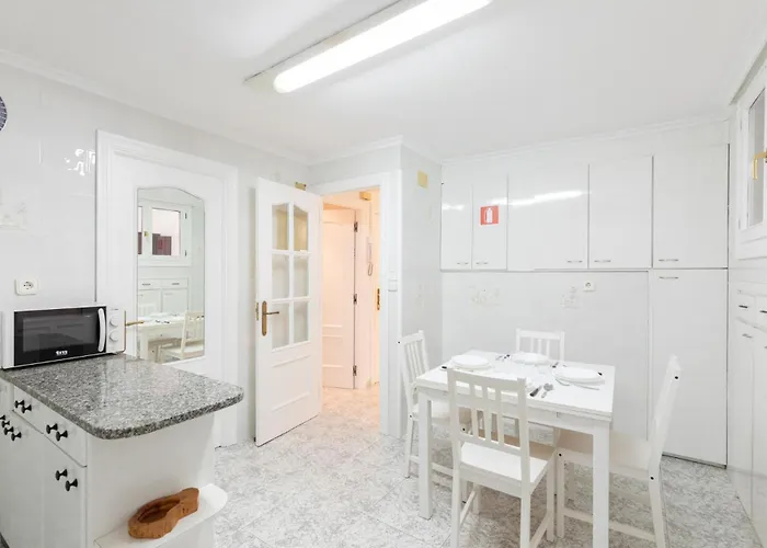 Inazio Deuna - Baskeyrentals * Ondarroa