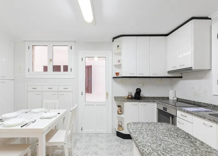 Inazio Deuna - Baskeyrentals Apartament Ondarroa